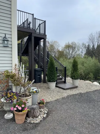 King Suite, Modern Studio Apartment in the Country/Garden State— from NYC