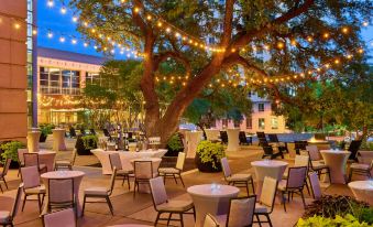 Renaissance Austin Downtown Hotel