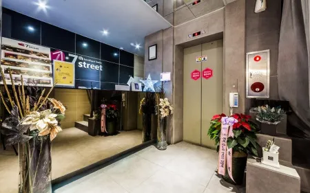 Uijeongbu 7th Street the Class Отели рядом с достопримечательностью «Shinhan University»