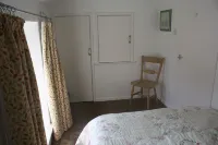 Compact traditional cottage - Coastal Village of Treen - 2-Star