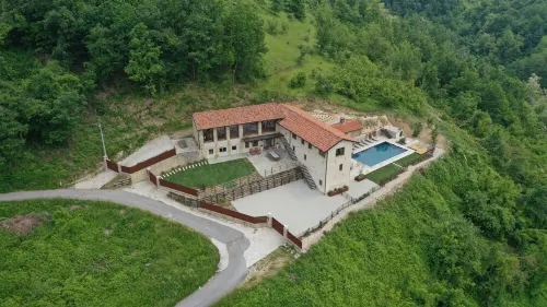 Restored 17th Century Villa with Swimming Pool, Chef's Kitchen+WiFi+AC Hotels in Bonvicino