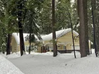 Beautiful Custom Home near Lake McCumber & Mt Lassen Các khách sạn gần Subway Cave