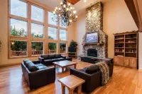 MASSIVE 9 BEDROOM LUXURY CABIN! PERFECT FOR REUNIONS AND RETREATS! - Pools