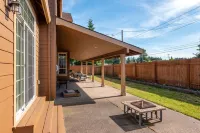 Brookwood Manor (5 Bedroom, 14 Guests) Hotels in Hillsboro