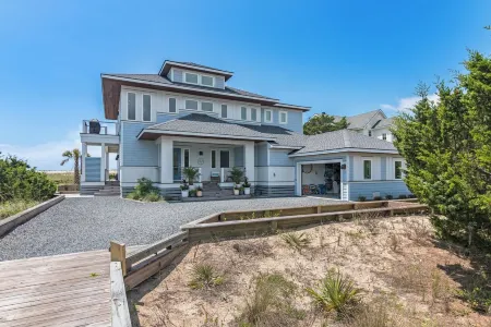 Oceanfront Home with Expansive Views
