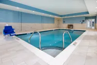 Holiday Inn Express & Suites BENSON by IHG - Pools
