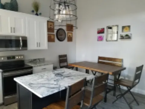 45 minutes from Moab, located in Green River Utah  R guest house Hotels in Green River