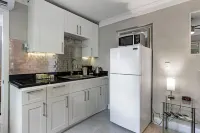 Studio apt near Wilton Manors, private fenced yard with pool, puppy friendly.