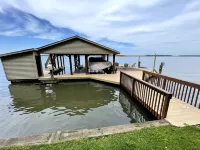 Spectacular - Main Lake Home - Huge Dock - Sleeps 18