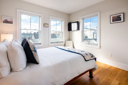 #PtownDreams Beachfront 1BR PH | Heart of Commercial St | Water Views | Parking