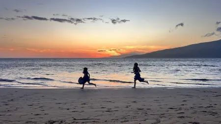 Tropical 2-Br Condo + Pool +  Hot Tub! Check Out Our Spring 2026 Specials