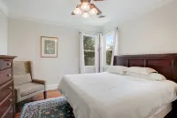 NEAR FRENCH QUARTER - 4 Bdrm Home - LOW RATES! - Safest Neighborhood.