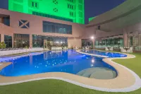 Ramada by Wyndham Al Qassim - Kolam Renang