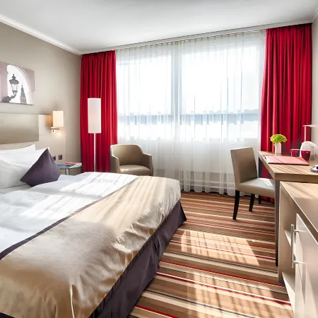 Leonardo Hotel Hamburg City Nord Отели рядом с достопримечательностью «Театр Кампнагель»
