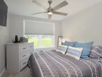 Lakeside Vibe- Brand new Hotels in Evans