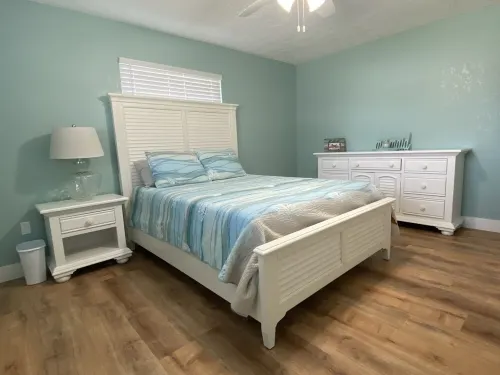 Beautiful Home Located DIRECTLY ON RIVER!!!