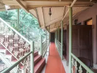 Pan Hill Hotel - موقف سيارات