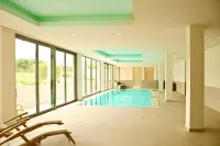 Fuchsbau Romantik Hotel & Spa Restaurant & Fox Bar