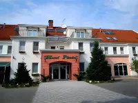 Platan Hotel