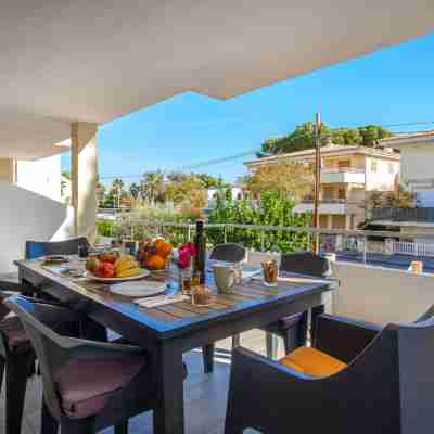 Bon Sol 100m Sandy Beach Dining/Meeting Rooms