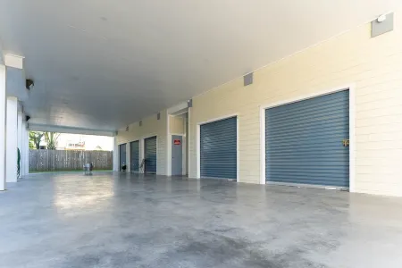 Blue Ivory: Kemah Retreat (2B) Отели в г. Кема