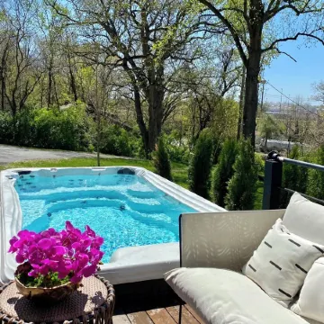 Arch View Luxury Home: Private Hot-Tub, Pool,Sauna,Free Wine&Brkfst