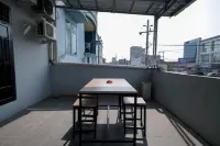 RedDoorz @ Jalan Pangeran Tirtayasa Lampung 2 Hotels in Sukabumi Indah
