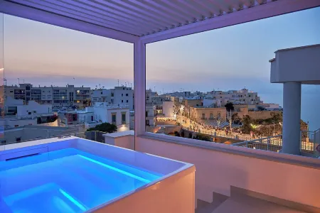 White Coast Отели рядом с достопримечательностью «Centro Storico di Polignano a Mare»