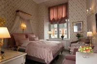 Hvedholm Slotshotel Hotels in Faaborg
