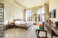 Naomi Nice Hotels in 