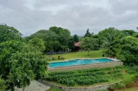 Heavensa Luxury Villas and Suites by the Clarks - Infinity Pools