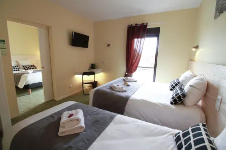 Hôtel la Couronne Отели в г. Румань