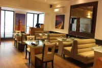 Hotel Columbus Hotels in Mumbai