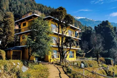 The Hosteller Mcleodganj, Upper Bhagsu Hotels near HimTrail Adventures