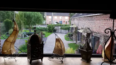 Chambres D Hotes ,Hotel ,Secret d'Une Nuit a Vicq prės de Onnaing,Avec Piscine