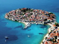 Apartment by the Beach in Dalmatia Bilice 호텔