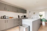 CH Apt 2 2Bed in Bath Hotels in Saltford