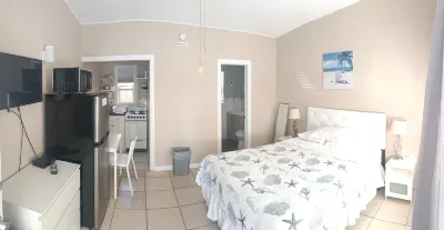 Tropical Sky Ranch Motel