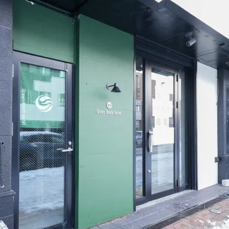 Green Room Hotel