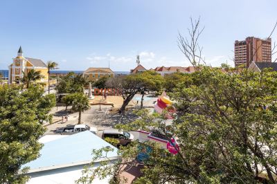 View from Hotel ??Sunshine?? Magnificently Bright 2BR Top City Centre Townhouse Photo