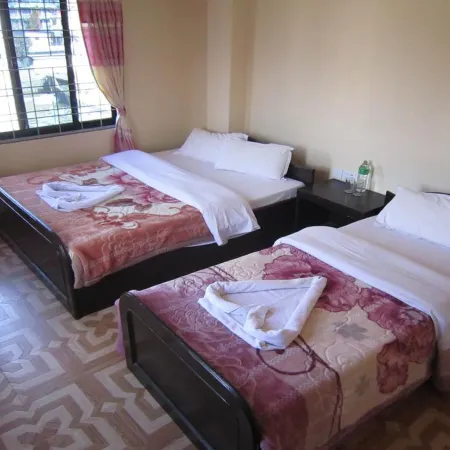 Hotel Sunflower
