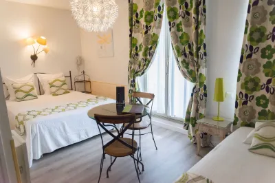 Hotel Toppin Hotels near Synagogue de Cavaillon