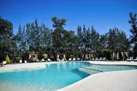 Howard Johnson by Wyndham la Plata Hotels in Lisandro Olmos