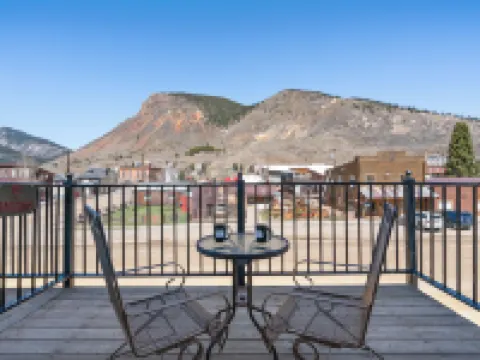 The Bent Elbow Hotels in Silverton