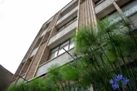 Cadena Hotelera Rey es Các khách sạn gần Jardin Botanico Jose Celestino Mutis