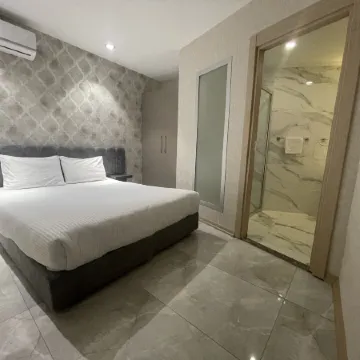 Le Luxe Suites Hotel & Spa