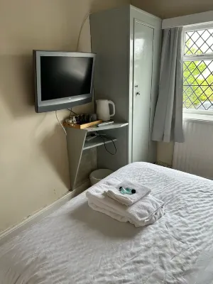 Kings Arms Inn Hotels in Colebrooke
