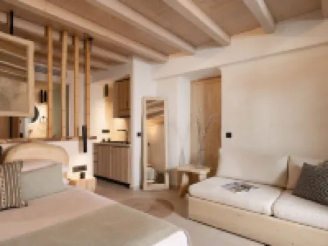 Manili Boutique Suites & Villas