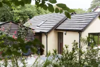Sea View 1-Bed Cottage Sleeps 2 w Private Garden - Ocean View