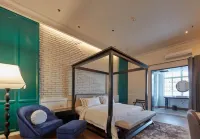 The Edison George Town